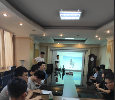 2018級碩士1班開展軟件技能交流學(xué)習(xí)活動