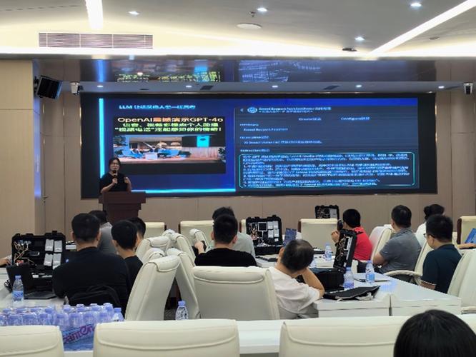 龍華區(qū)軟件行業(yè)技術(shù)交流盛會(huì)圓滿落幕，共繪數(shù)字未來(lái)新藍(lán)圖